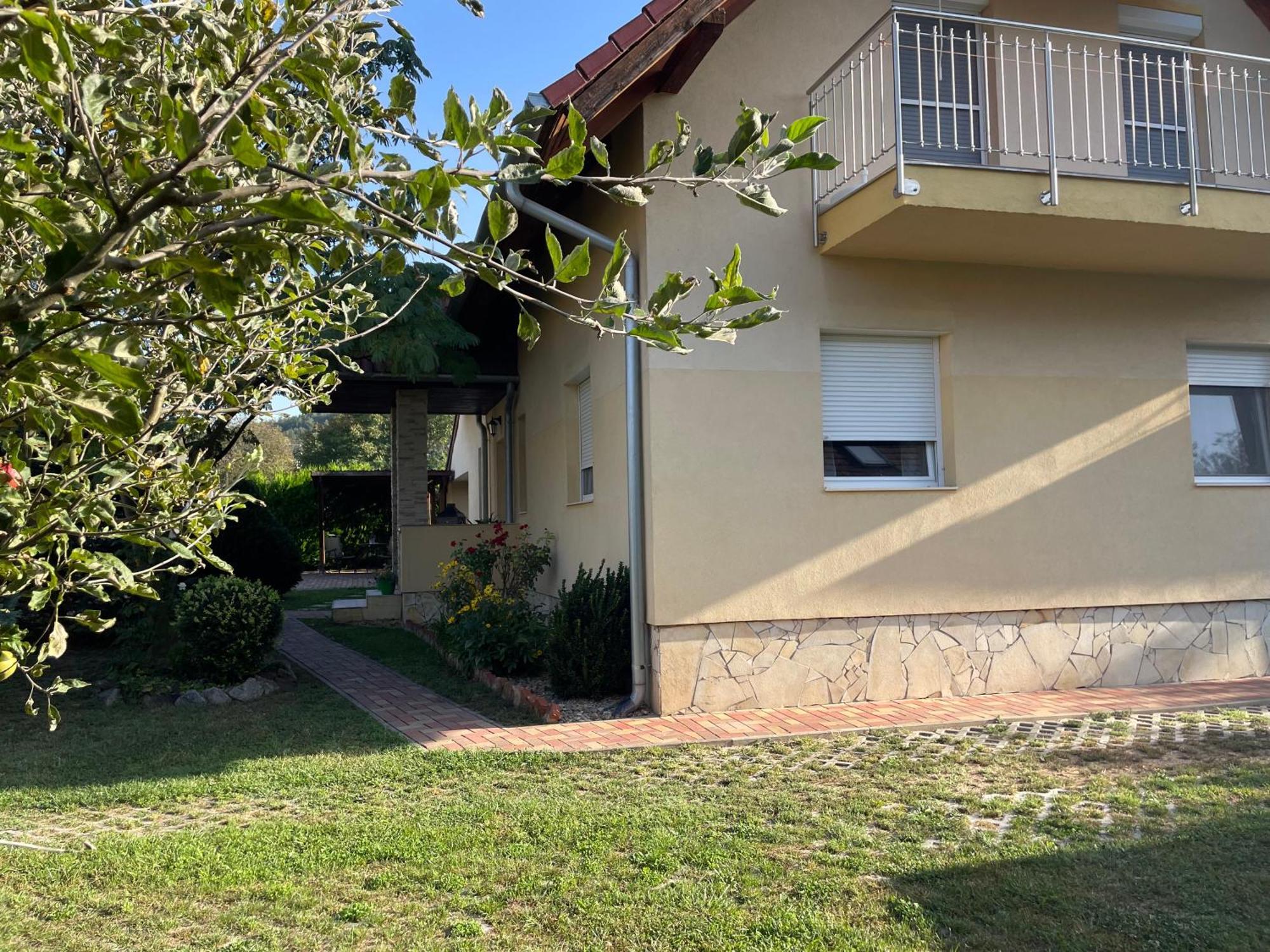 Jasmin Apartment House Vonyarcvashegy Bagian luar foto