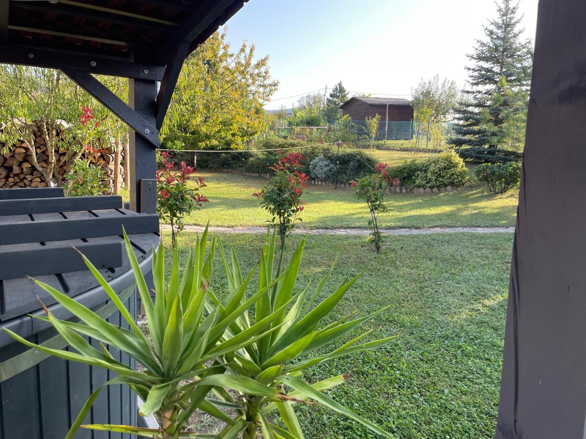 Jasmin Apartment House Vonyarcvashegy Bagian luar foto