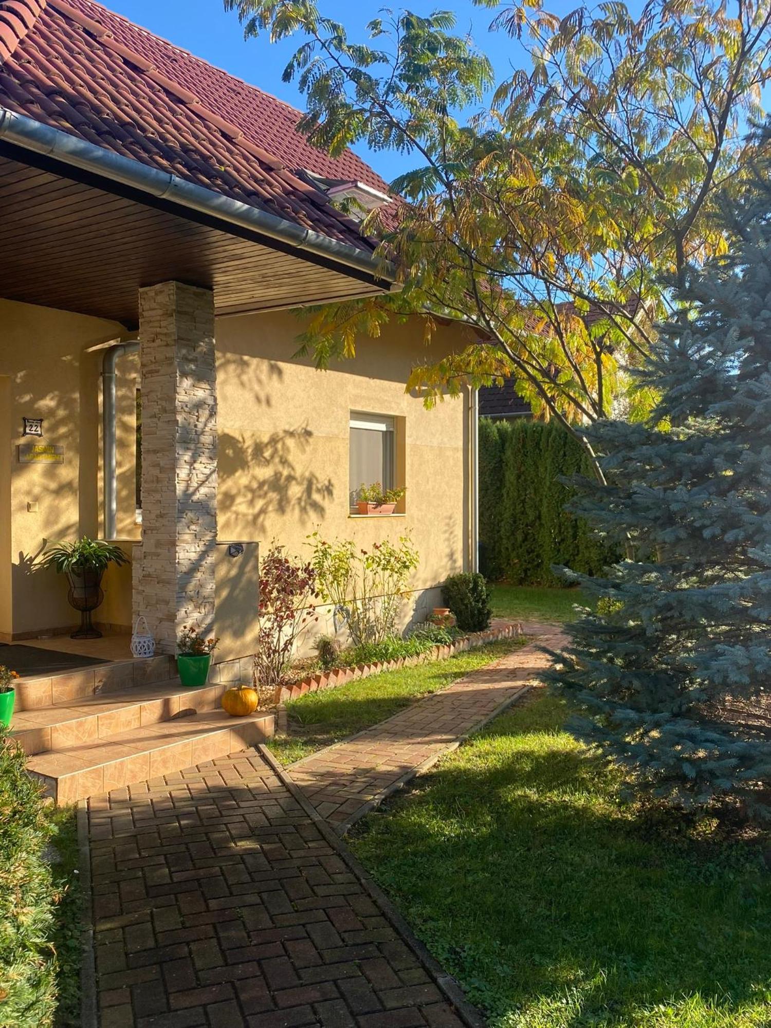 Jasmin Apartment House Vonyarcvashegy Bagian luar foto